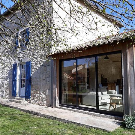 La Maison Des Escargots Blanzay Kültér fotó