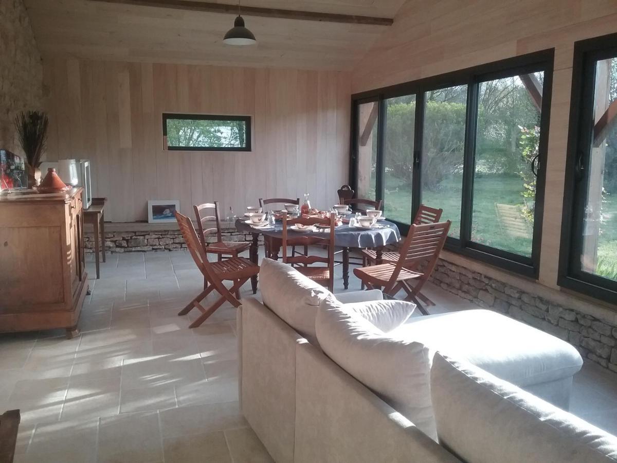 La Maison Des Escargots Blanzay Kültér fotó